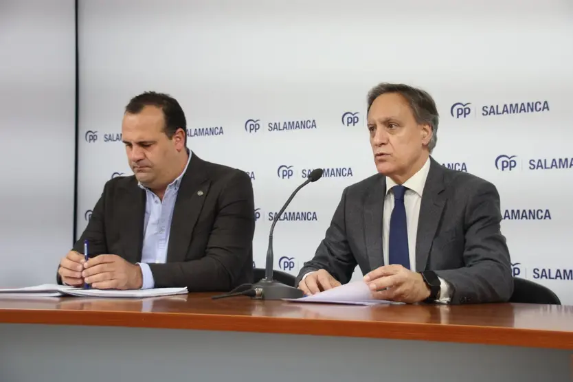 Carlos García Carbayo y David Mingo en una rueda de prensa previa a la celebración del Comité Ejecutivo Provincial del PP