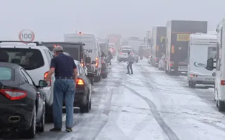 José Vicente ICAL . La intensa nevada de las últimas horas obliga a cerrar al tráfico la Autovía de la Ruta de la Plata (A 66) entre Sorihuela y Vallejera de Riofrío (Salamanca) (9)