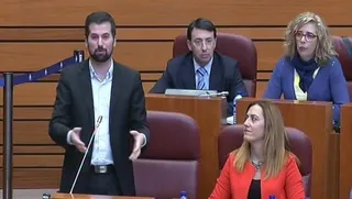 Tudanca al PP: ”Se han convertido en una maquina de exportar gente”