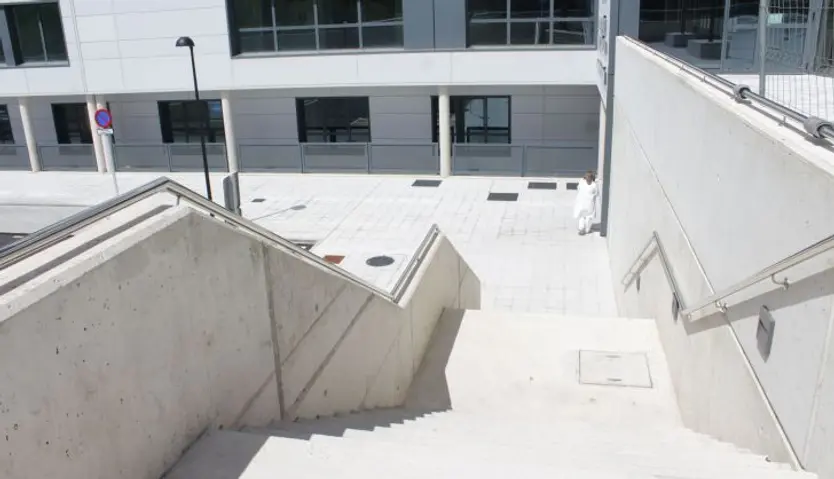 Las escaleras que deben bajar los pacientes de rehabilitación (1)
