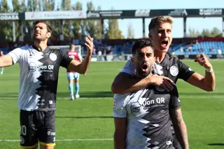 Dani García celebra un gol ante el Real Unión de Irún | FOTO MÍKEL ANTÚNEZ