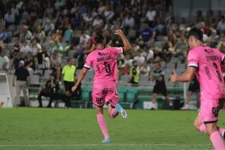 Mario Gómez festeja su gol contra el Córdoba | FOTO UNIONISTAS CF