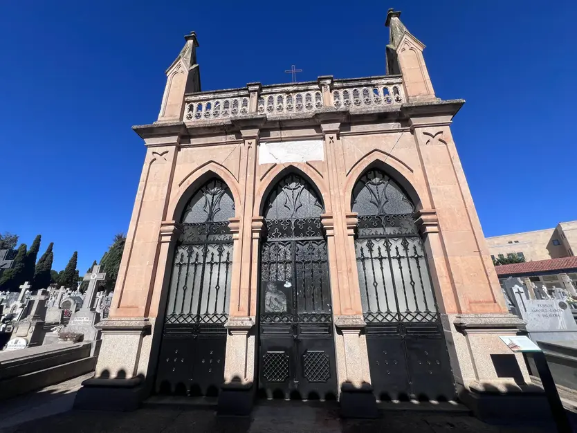 Panteón de José Durán Cabezas