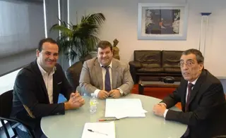 Compromiso de la Junta para impulsar las urgencias pediátricas y remodelar la Escuela de Música