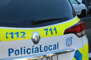 Vehículo de Policía Local en foto de archivo