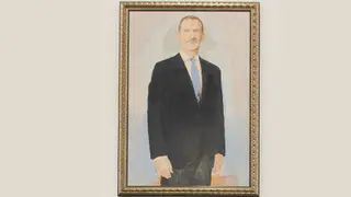 Un nuevo retrato de Felipe VI completa la colección de cuadros reales de la USAL - USAL