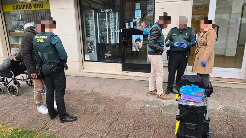Asaltan a plena luz del día una joyería en Santa Marta de Tormes
