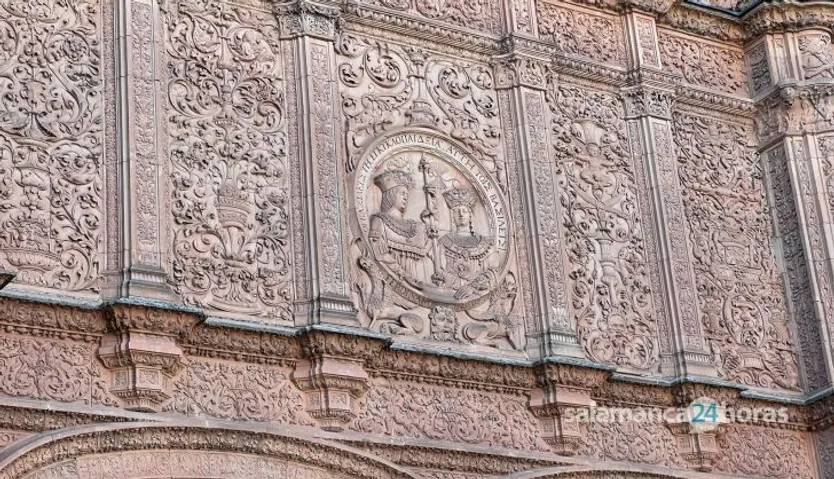 Fachada de la Universidad de Salamanca. Archivo 