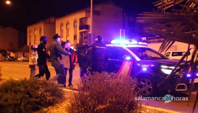 GALERÍA | Tres detenidos tras la incautación de marihuana en varias viviendas del barrio de La Vega