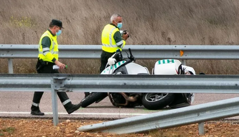 Fallece un guardia civil de servicio en un accidente de moto en la autovía A-62, en Sancti Spíritus