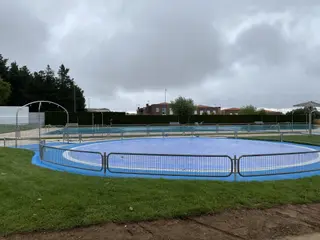 Piscina municipal de Guijuelo. Foto de archivo