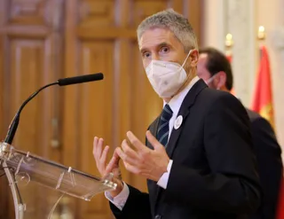 Grande-Marlaska afirma que las autonomías disponen de normas “suficientes” para hacer frente a la pandemia fuera del estado de alarma