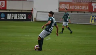Asiel, ante el Zamora | FOTO MANEL HERNÁNDEZ