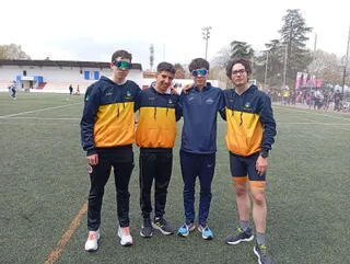 El equipo juvenil de la Escuela Triatlón Salmantina