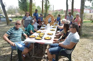 Paella popular en Golpejas