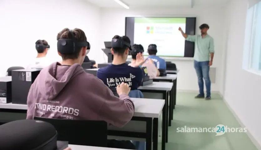 El alcalde de Salamanca, Carlos García Carbayo, participa en la apertura del nuevo Centro de Innovación Tecnológica Tormes+
