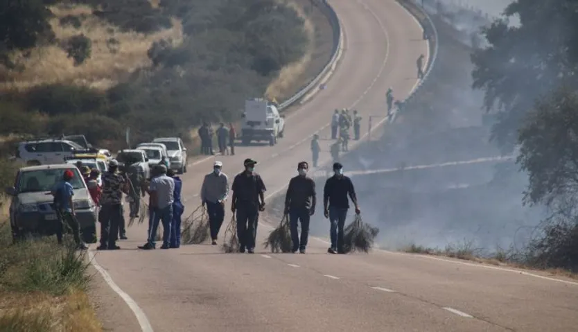 incendio San Felices de los Gallegos (225)