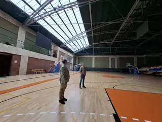 Mejora de la cubierta del pabellón deportivo 