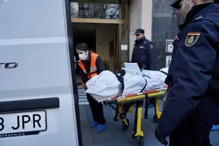 Mata a su mujer y a la hija de esta de ocho años con arma blanca en Valladolid e intenta suicidarse - Leticia Pérez (ICAL)