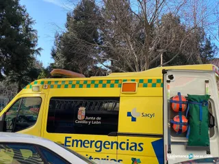 Ambulancia en la alamedilla comuneros (3)