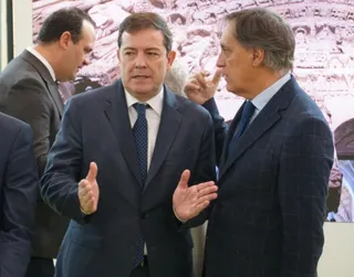 Mañueco y Carlos García Carbayo en INTUR