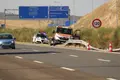 Un herido tras salirse de la vía un turismo y chocar contra el quitamiedos en la A-62