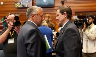 PP y Vox llegan a un acuerdo de gobierno en Castilla y León que facilitará la investidura de Mañueco - ICAL