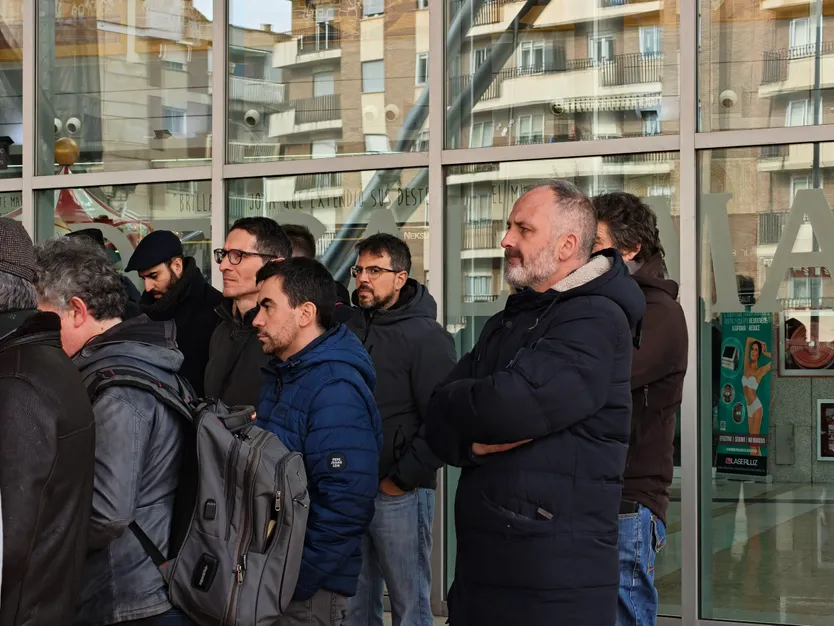 Los trabajadores de Renfe en Salamanca guardan cinco minutos de silencio tras el accidente de Adamuz
