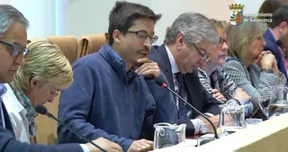 Nueva salida de tono de Gabriel de la Mora en el pleno del Ayuntamiento