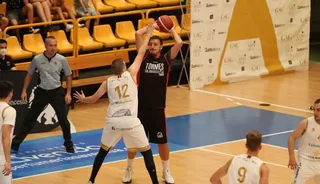 César Yáñez, en el partido de pretemporada | FOTO SALAMANCA24HORAS.COM