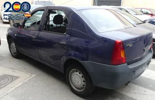 Detenidos en dos operaciones policiales tres varones y una mujer por robar en el interior de cuatro vehículos | PN