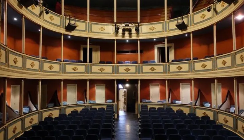 Teatro Calderón de Peñaranda | FOTO LAS CABAÑAS