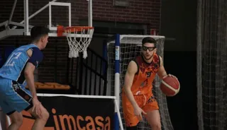 Carlos Hidalgo, ante Basket Navarra | FOTO SALAMANCA24HORAS.COM