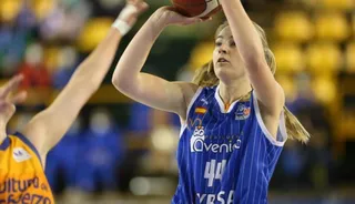 Samuelson lanza ante Valencia Basket | FOTO SALAMANCA24HORAS.COM