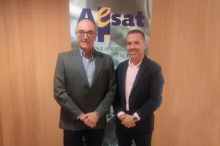 Alberto Moreno de Vega y Rubén Hernández, de AESAT