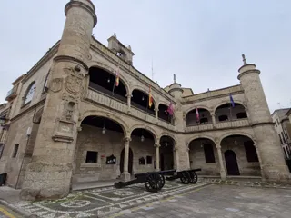 Ayuntamiento de Ciudad Rodrigo fachada. Foto de archivo
