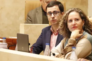 José Luis Mateos en un Pleno municipal junto a María de los Ángeles Recio en un pleno municipal | Foto: Andrea M.