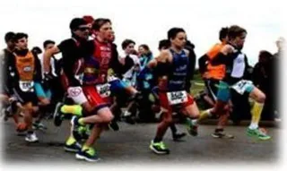 El duatlón y el golf tienen su espacio en el deporte escolar