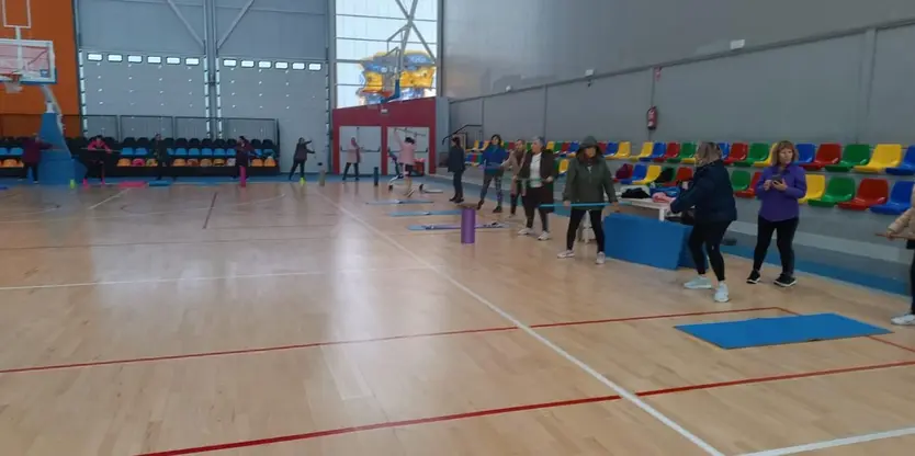 Condiciones en las que entrenan cincuenta personas en el pabellón de Würzburg