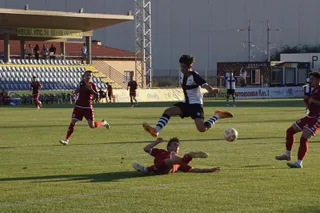 Hugo de Bustos, ante el Alcorcón | FOTO JUANES