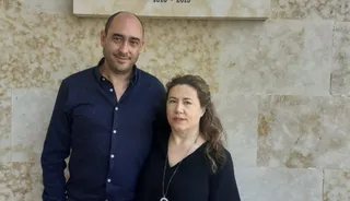 Efrén Moreno y Susana Castro, junto a sus dos hijos, es una de las familias de acogida de Salamanca