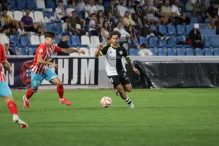 Álvaro Gómez, durante el Unionistas - Lugo.