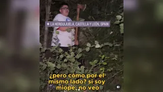 Un joven se hace viral por cortar un árbol en Herguijuela con 18 años. Foto captura del vídeo @postureoespanol