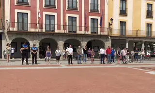 Un momento de la concentración silenciosa en recuerdo de Miguel Ángel Blanco en Peñaranda