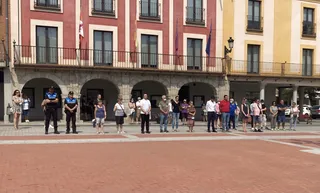 Un momento de la concentración silenciosa en recuerdo de Miguel Ángel Blanco en Peñaranda