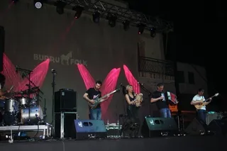 Melech Mechaya, Susana Seivane y Judith Mateo, protagonizan la segunda jornada del Burrufolk