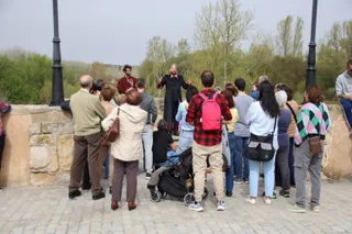 Visitas teatralizadas por la ribera del Tormes bajo el título ‘El hornazo ¿con o sin huevo?del Tormes bajo el título ‘El hornazo ¿con o sin huevo?