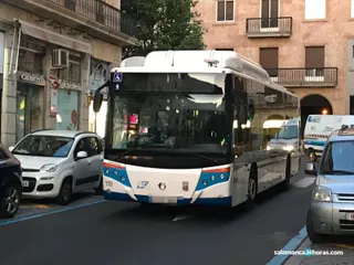 Autobús averiado en Correhuela 2