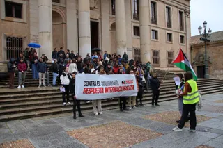 Concentración en la Plaza Anaya por el genocidio del pueblo palestino