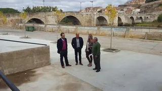 Nos sorprende el triunfalismo del tripartito sobre El Puente